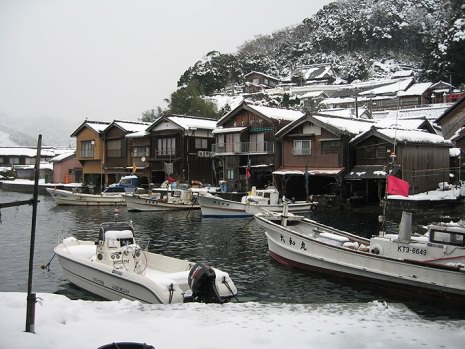 漁船と舟屋